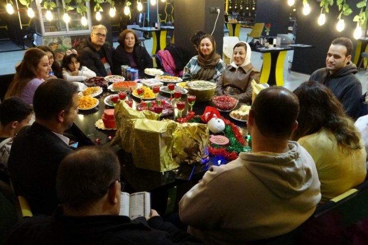 İranlılar en uzun geceyi Van'da kutladı