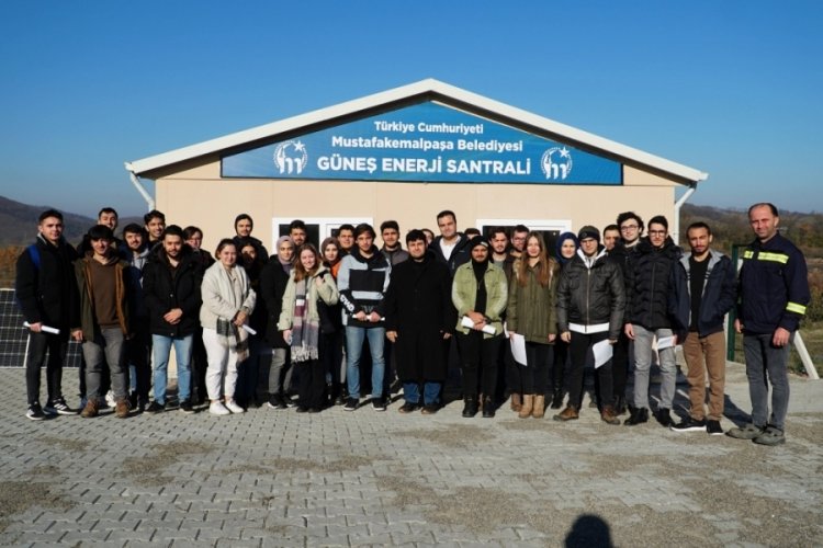 BT&Uuml; &ouml;ğrencileri GES projesini inceledi