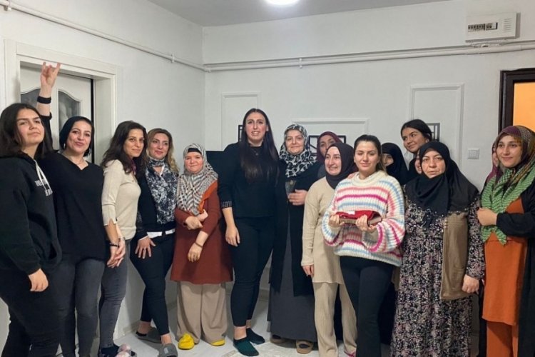 Bursa'da MHP'nin "Komşum Nasılsın?" ziyaretleri devam ediyor