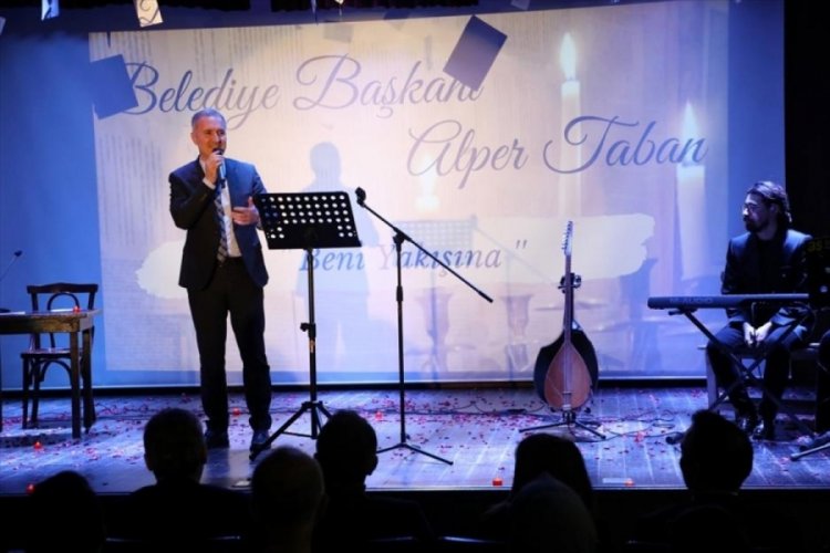 Bursa İneg&ouml;l'de şiir dinletisi programı d&uuml;zenlendi
