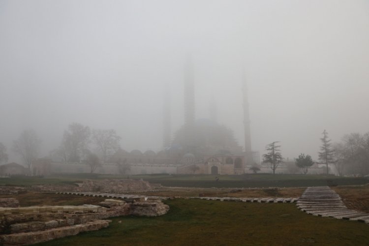 Edirne'de sis etkili oldu