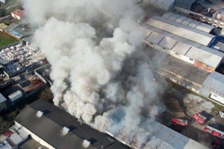 İstanbul'daki fabrika yangınında kayıp iş&ccedil;inin cesedine ulaşıldı