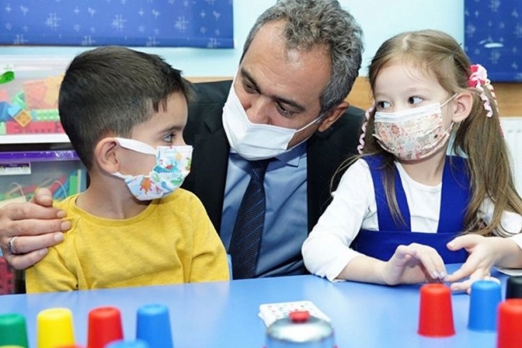 Bakan &Ouml;zer duyurdu! Okul &ouml;ncesi eğitimde gelişme