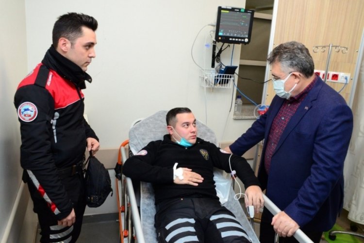 Kaza yapan yunus timini emniyet m&uuml;d&uuml;r&uuml; yalnız bırakmadı