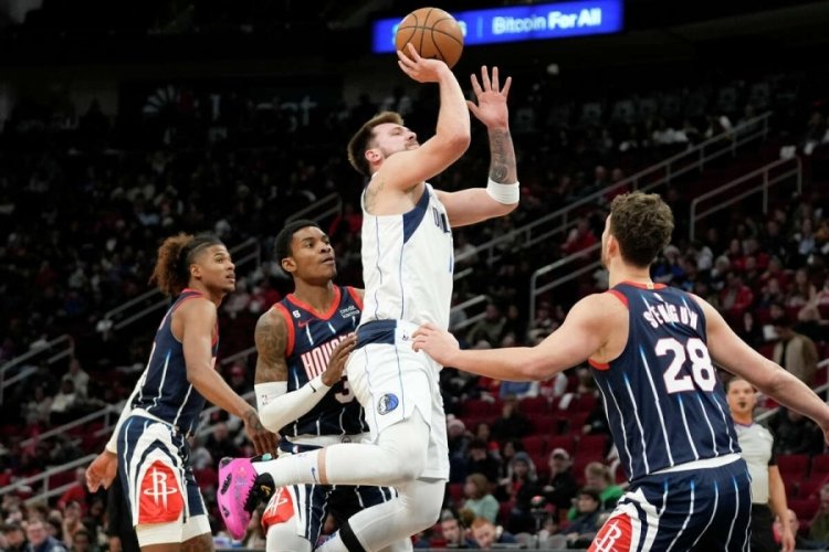 Alperen Şeng&uuml;n ve Cedi Osman geceyi mağlubiyetle kapattı