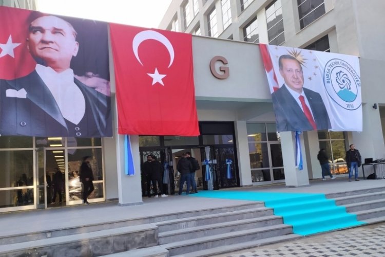 Bursa Teknik &Uuml;niversitesi M&uuml;hendislik Fak&uuml;ltesi t&ouml;renle a&ccedil;ıldı