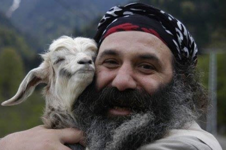 Gazeteci Ali Orhan Lazaloğlu vefat etti