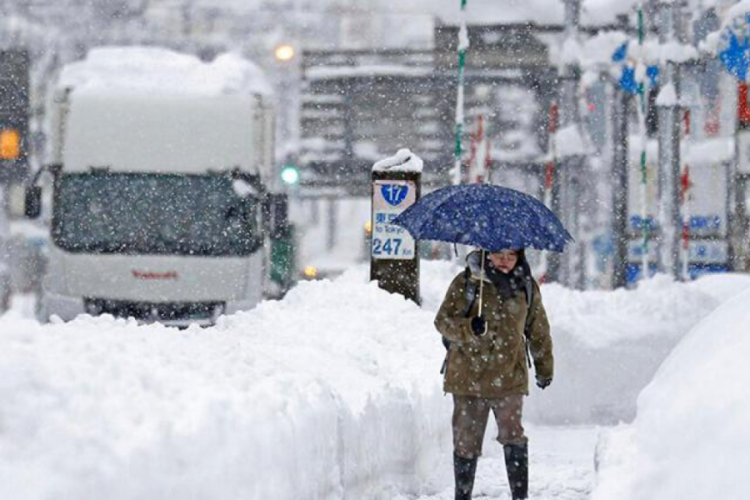 Japonya'daki kar yağışının bilan&ccedil;osu ağırlaşıyor!