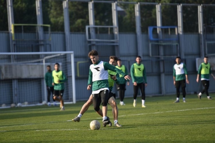 Bursaspor'da devre arası &ccedil;alışmaları başladı
