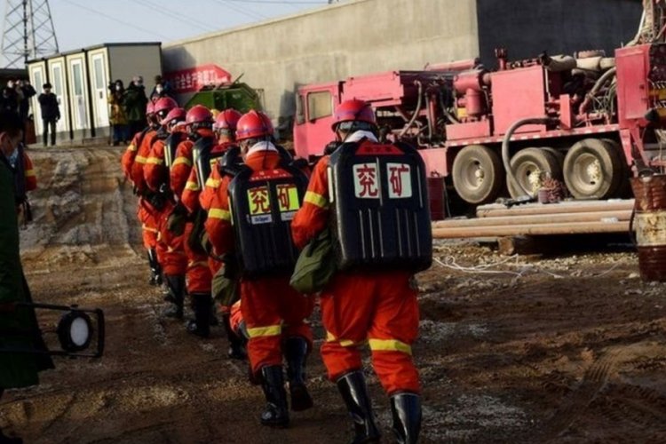 &Ccedil;in'de altın madeni &ccedil;&ouml;kt&uuml;: 18 kayıp
