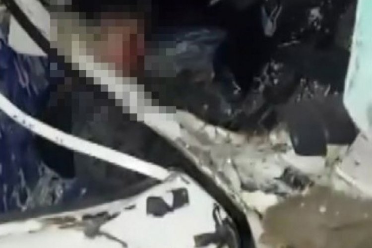 Muğla'da kamyona &ccedil;arpan ara&ccedil; hurdaya d&ouml;nd&uuml;: 2 ağır yaralı