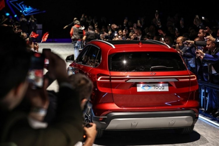 Tesla, T&uuml;rkiye'de Togg'la aynı d&ouml;nemde yollara &ccedil;ıkmaya hazırlanıyor