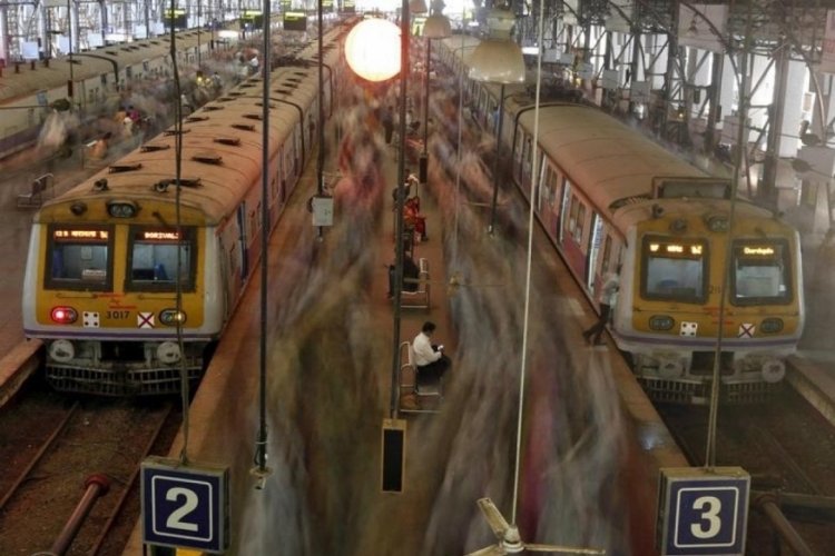 Hindistan'da tren dolandırıcılığı