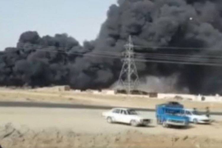 İran'da boya fabrikasında patlama oldu!