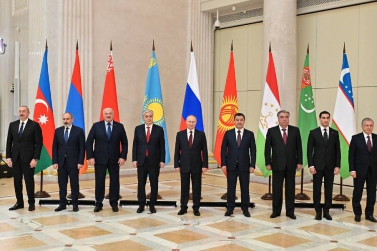 Azerbaycan Cumhurbaşkanı Aliyev, BDT Devlet Başkanları toplantısına katıldı