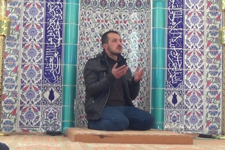Kayseri'de okulda &ouml;ğretmen, camide de imamlık yapıyor