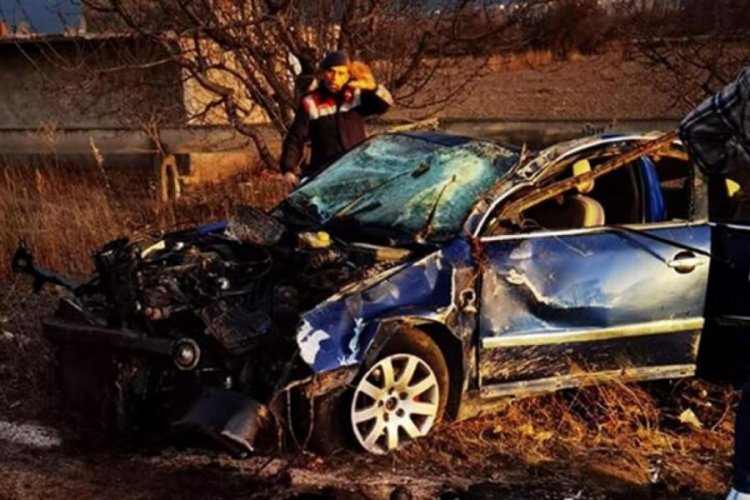 Isparta'da otomobil takla attı! &Ouml;l&uuml; ve yaralılar var