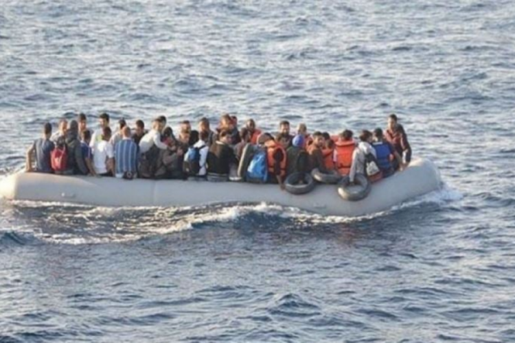 Muğla Fethiye'de 54 d&uuml;zensiz g&ouml;&ccedil;men yakalandı