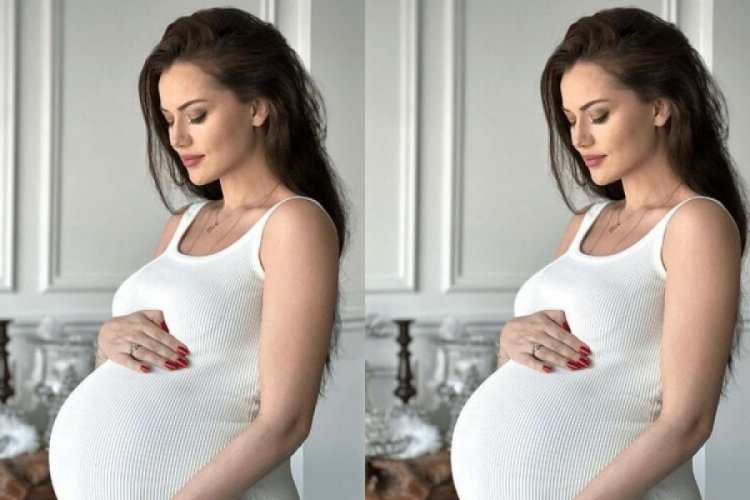 Fahriye Evcen'den hamilelik pozu: Kavuşmaya az kaldı