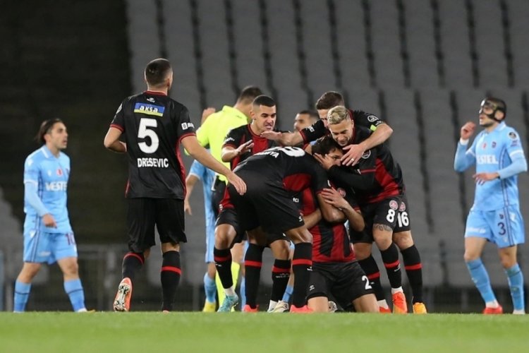 Trabzonspor, Karag&uuml;mr&uuml;k deplasmanında bozguna uğradı