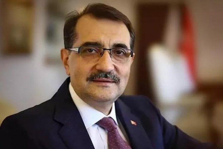 Bakan D&ouml;nmez: Siyasi hezeyanlarla T&uuml;rkiye'nin b&uuml;y&uuml;k atılımlarını hedef alanlar sadece kendilerini komik duruma d&uuml;ş&uuml;rmektedir