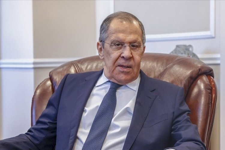 Lavrov'dan Yunanistan a&ccedil;ıklaması: S-300'leri hi&ccedil; kimseye devretme hakkı yok