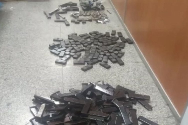 İstanbul'da silah temin eden &ccedil;eteye operasyon