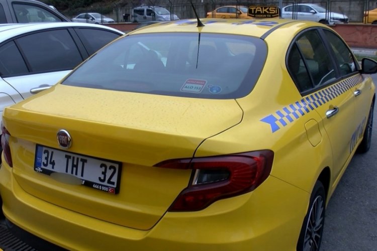 Taksimetre &uuml;cretlerine gelen zamla taksi plakaları da zamlandı