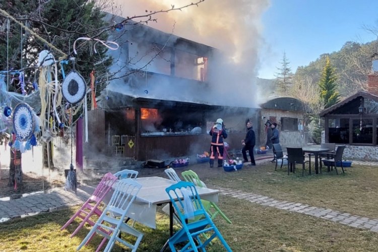 Restoranın sahibi &ccedil;ıkan yangında hayatını kaybetti