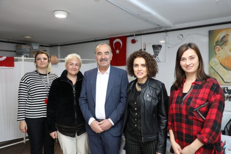Bursa Mudanya Belediye Başkanı T&uuml;rkyılmaz, yeni yılı kutladı