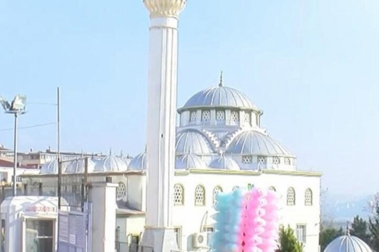 İstanbul'da 'yanlış namaz kıldırdın' kavgası!