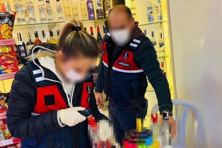 Osmaniye'de sahte alkol ve ka&ccedil;ak sigara operasyonu