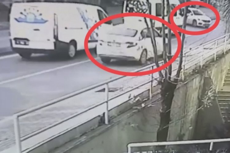 Bursa'da ara yola d&ouml;nmek isterken &ccedil;arpıştılar