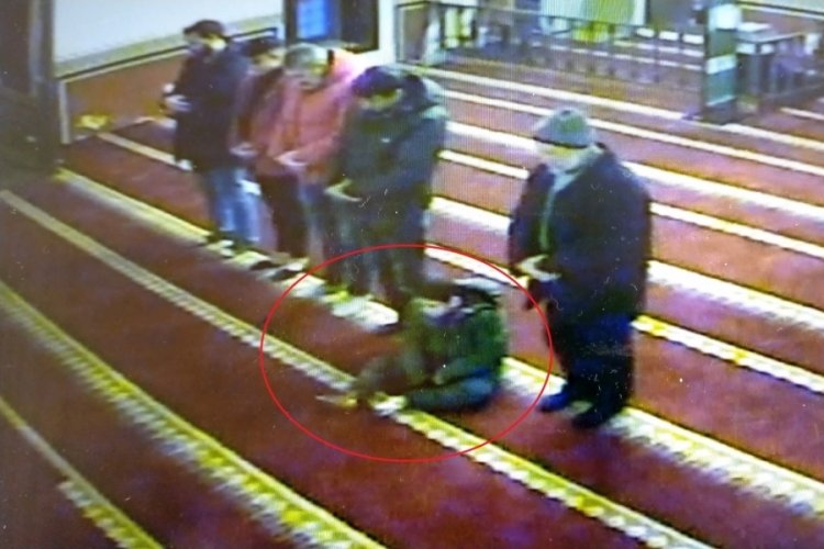 Bursa'da cami imamından &ouml;rnek davranış
