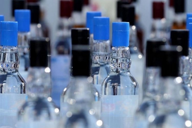 İstanbul'da sahte i&ccedil;ki faciası: 3 kişi &ouml;ld&uuml;, 2 kişi k&ouml;r oldu