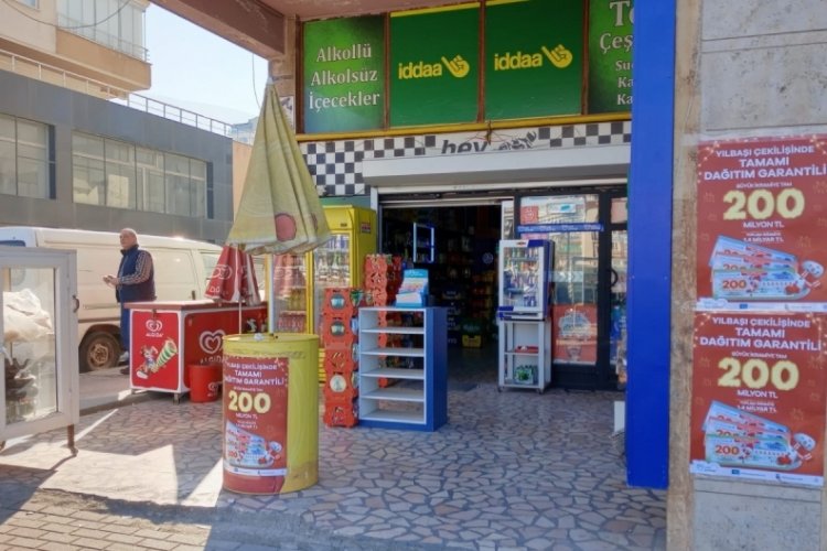 Bursa'daki b&uuml;y&uuml;k ikramiye biletini satan bayi: İnşallah ihtiyacı olana &ccedil;ıkmıştır