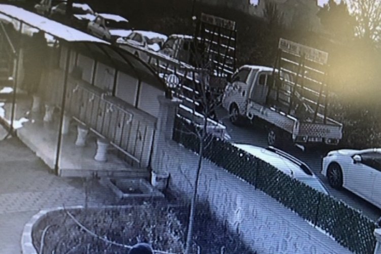 Bursa'da eski patronunu &ouml;ld&uuml;ren 17 yaşındaki zanlı tutuklandı
