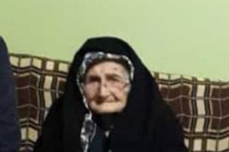İzmir'de yemek yaparken elbiseleri tutuşan 97 yaşındaki kadın yanarak &ouml;ld&uuml;
