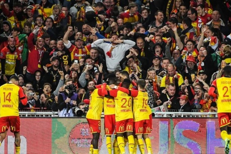 Lens, PSG'yi mağlup etti