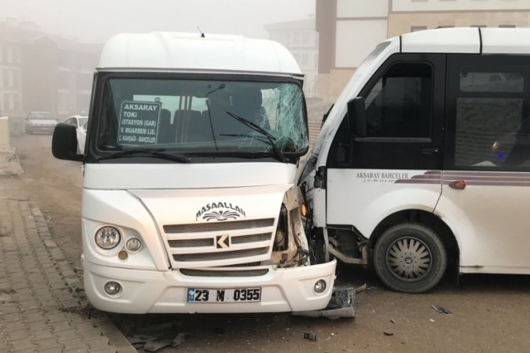 Elazığ'da minib&uuml;sler &ccedil;arpıştı