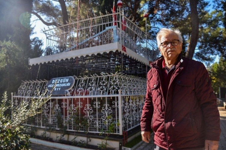 Antalya'da eşinin mezarını t&uuml;rbeye &ccedil;evirip ka&ccedil;ak elektrik bağlattı