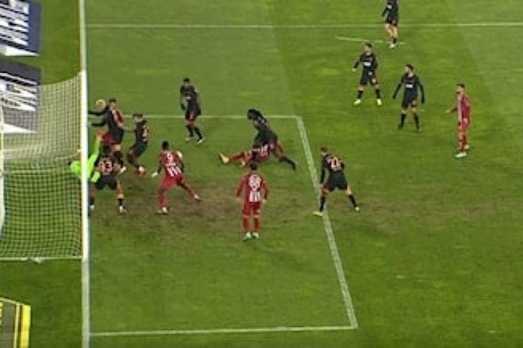Sivasspor - Galatasaray ma&ccedil;ında son &ccedil;are M&uuml;ge Anlı