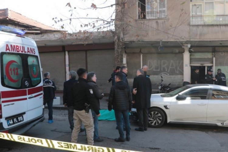 Kahramanmaraş'ta &ccedil;ıkan silahlı kavgada baba ile oğlu can verdi