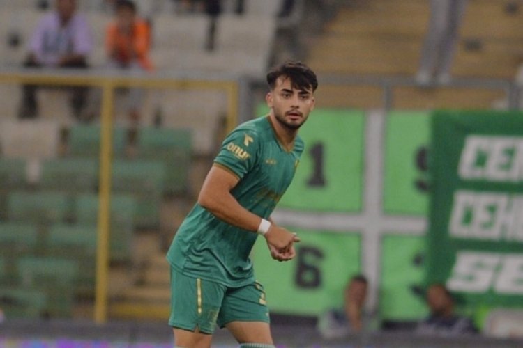 Bursaspor'a k&ouml;t&uuml; haber: Kerem K&ouml;k'&uuml;n ayak bileğinde kırık tespit edildi