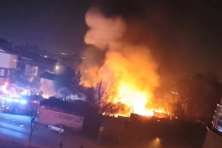 Bursa'da geri d&ouml;n&uuml;ş&uuml;m tesisindeki yangın korkuttu