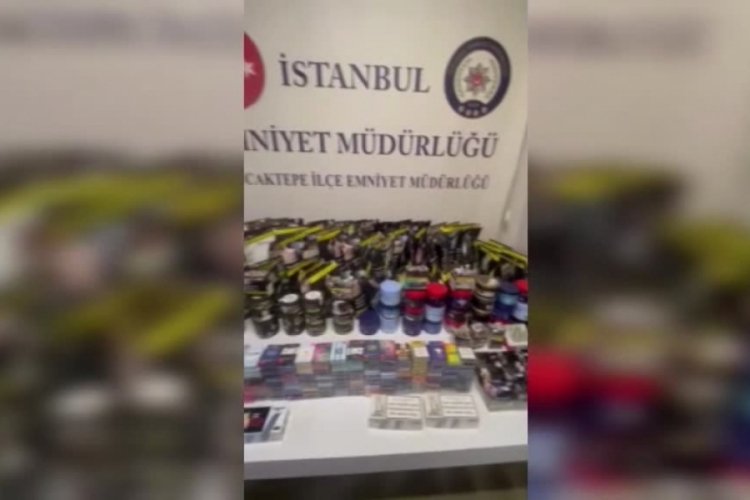 İstanbul'da bir işyerinde 76 kilo ka&ccedil;ak t&uuml;t&uuml;n ele ge&ccedil;irildi