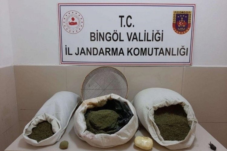 Bing&ouml;l'de 24 kilo esrar ele ge&ccedil;irildi!