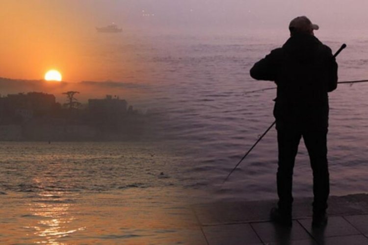 İstanbul'da sis kartpostallık g&ouml;r&uuml;nt&uuml;ler oluşturdu