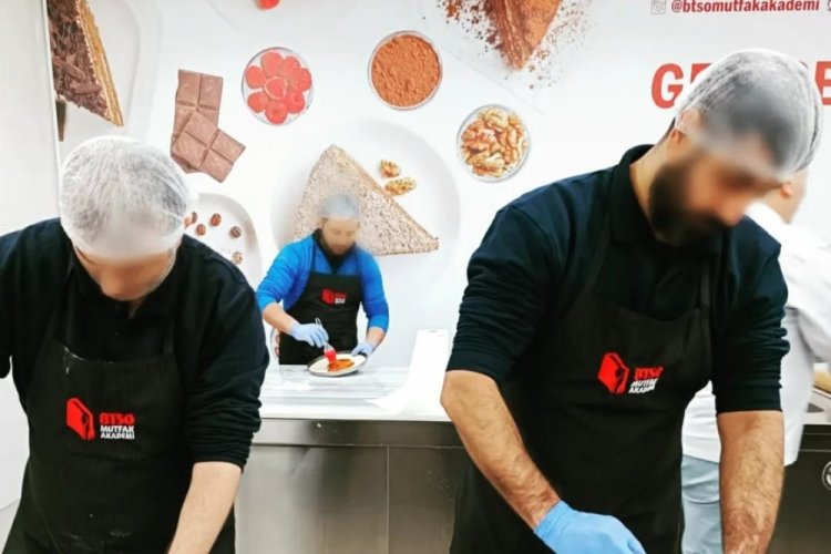 Bursa'da eski h&uuml;k&uuml;ml&uuml;lere iş garantili kurs
