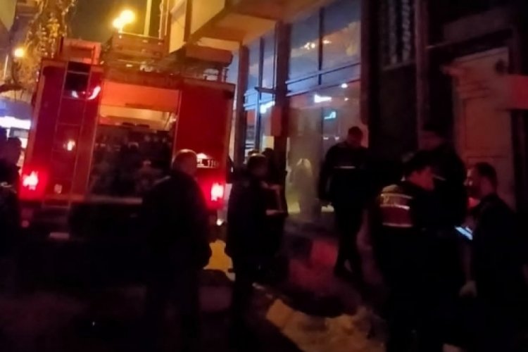Zonguldak'ta alev alan priz evi yaktı